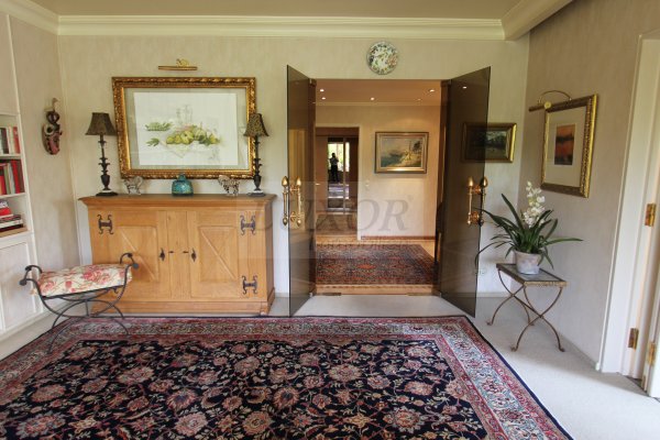 Expose Pool Penthaus Eigentumswohnungen in Nordost